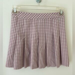 Sunday Best Olive Pleated Cream and Pink Plaid Mini Skirt 
Size: 4
EUC